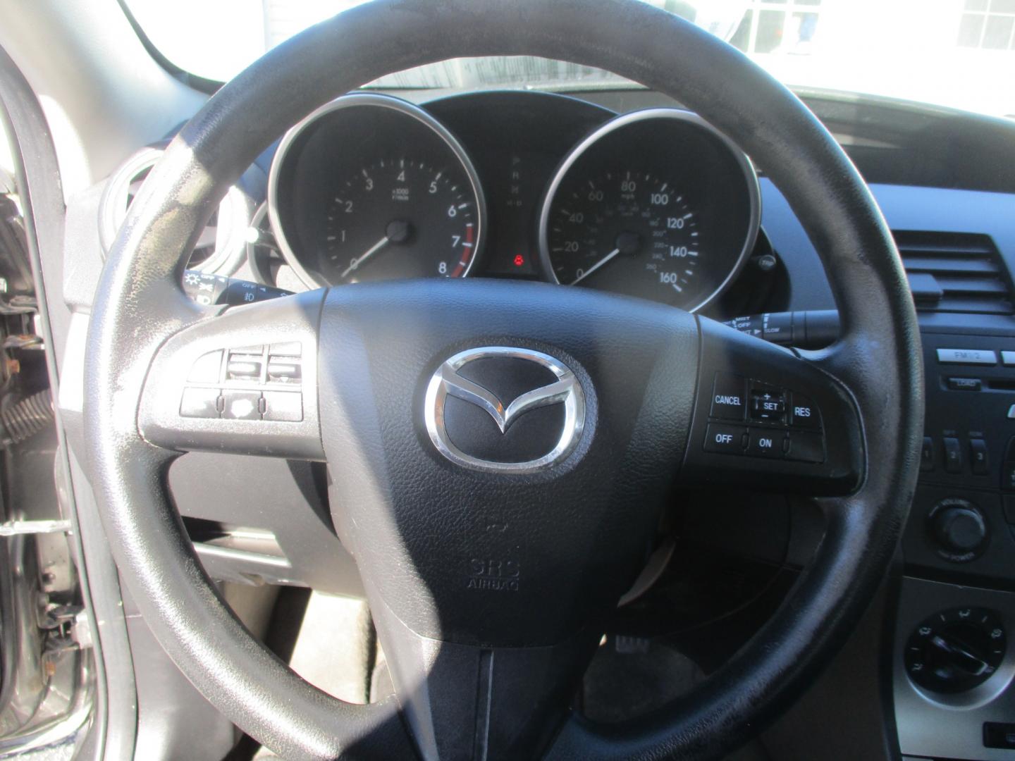 2010 GRAY Mazda MAZDA3 (JM1BL1SG7A1) , AUTOMATIC transmission, located at 540a Delsea Drive, Sewell, NJ, 08080, (856) 589-6888, 39.752560, -75.111206 - Photo#17